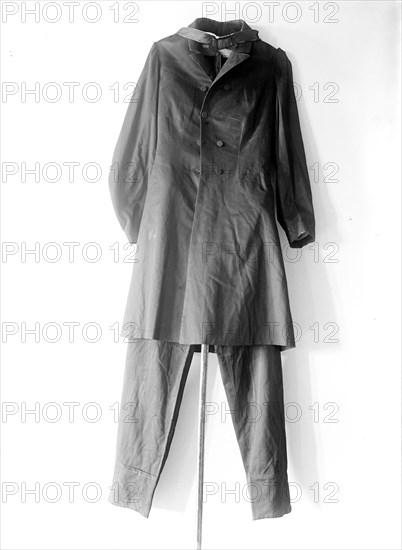 Abraham Lincoln Suit (photo taken ca. 1914)