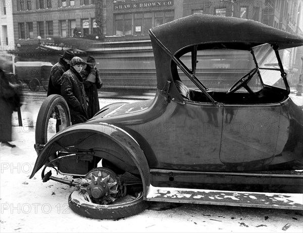 Disable automobile in snow