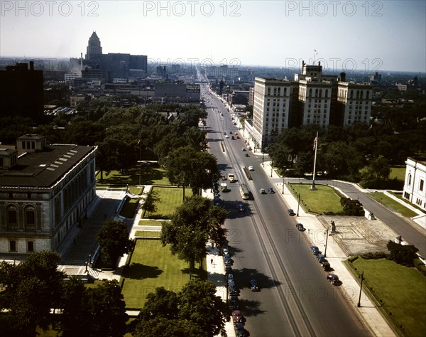 Looking north on Woodward Ave.