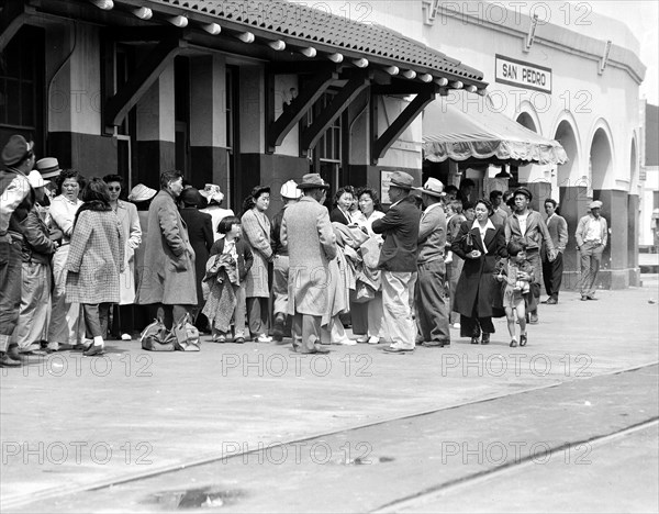 Evacuees of Japanese ancestry