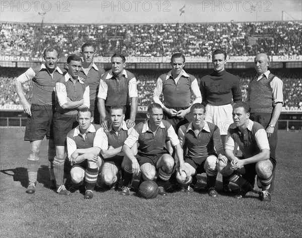 1940s Soccer Team - Feyenoord against Sparta 3-2. Team Feyenoord Photo ca. 1947