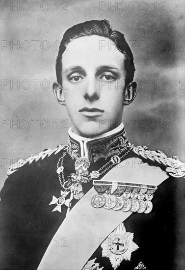 King of Spain in uniform