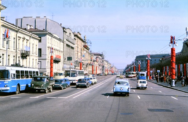 Traffic on a main road in a large city in Russia in the late 1970s - city traffic in the Soviet Union 1978