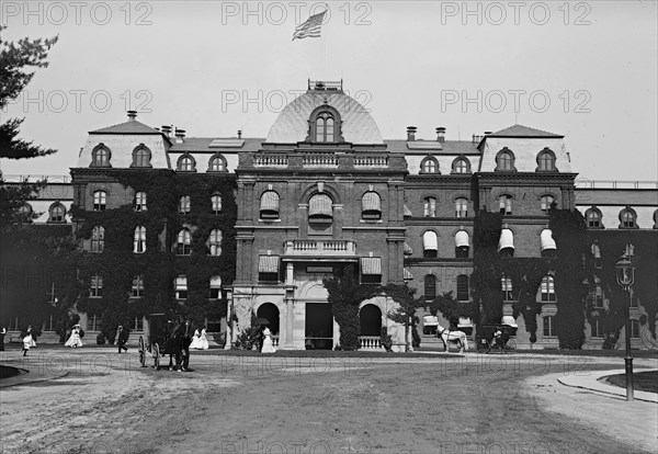 Vassar College Main Building ca. 1908-1929