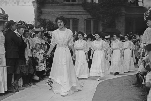 Vassar College Graduates, June 1908