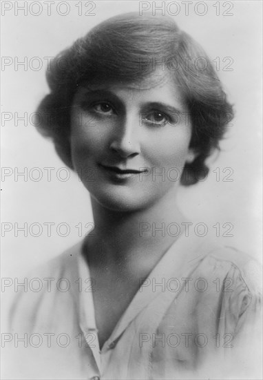 Actress and suffragist Elizabeth Hacker Valentine Louden ca. 1910-1915