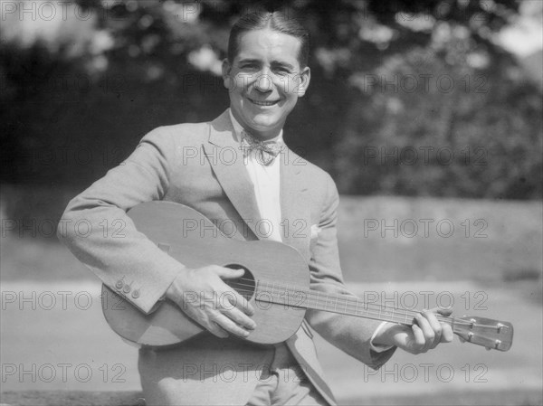 Johnny Marvin with guitar