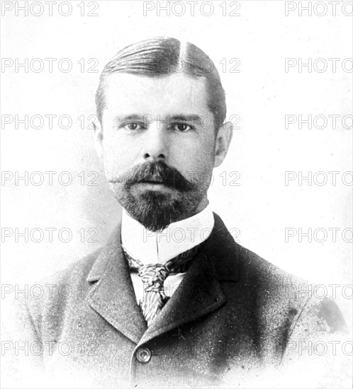 Edwin Gould, portrait bust