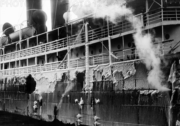 Date: 1910-1915 - Ship Havana in Harbor