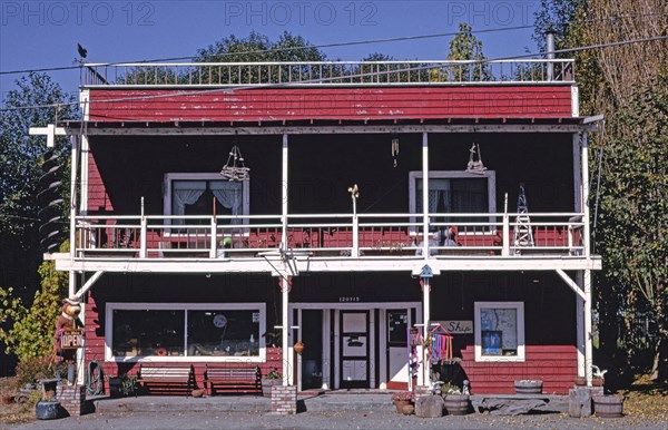 1990s United States -  Gift Shop (redwood) -  Route 101 -  Orick -  California ca. 1991