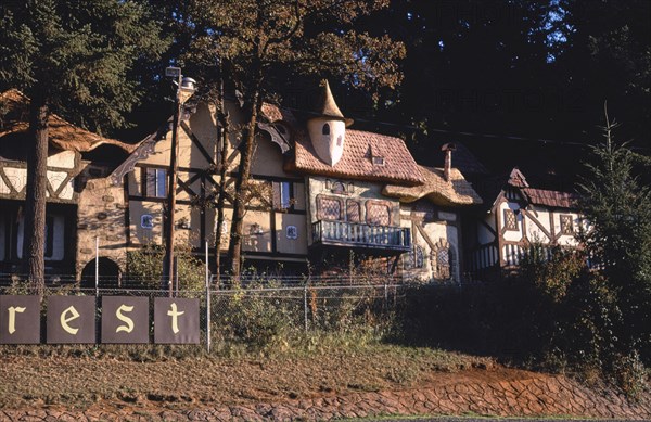 1980s America -   Enchanted Forest, Turner, Oregon 1987