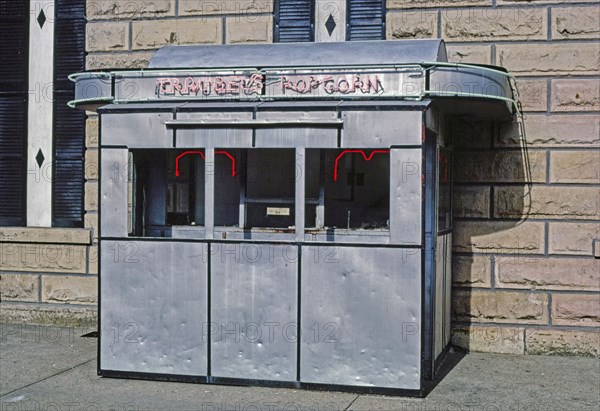 1980s America -  Traubel's Popcorn, Beatrice, Nebraska 1982