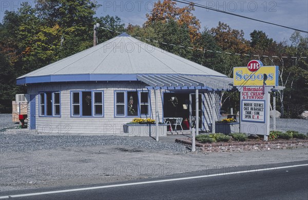 1980s America -  JB Scoops Ice Cream, Meredith, New Hampshire 1984