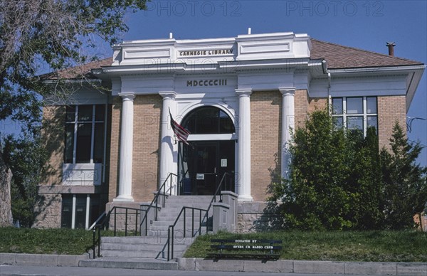 Carnegie Library angle 2 Calendar Street Livingston Montana ca. 2004