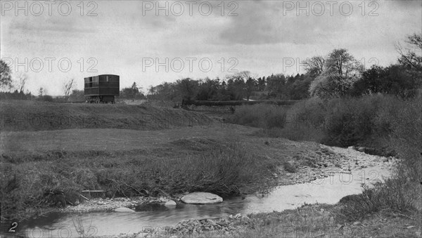 royaume-uni, comté de kent, caravane campée ruisseau, fin du 19e siècle