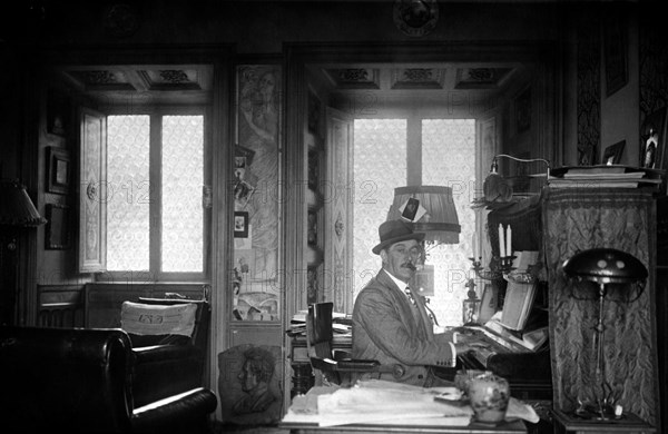 portrait de giacomo puccini, dans la maison de torre del lago, 1858-1924