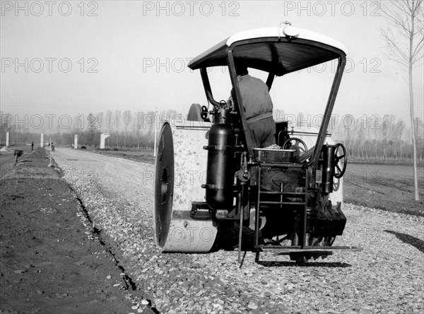 operiao sur rouleau à vapeur, 1958