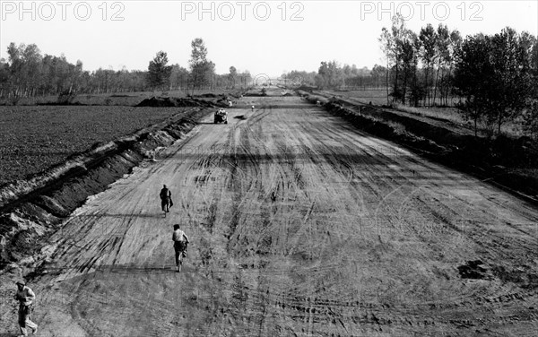 tronçon milanais de l'autostrada del sole, 1957