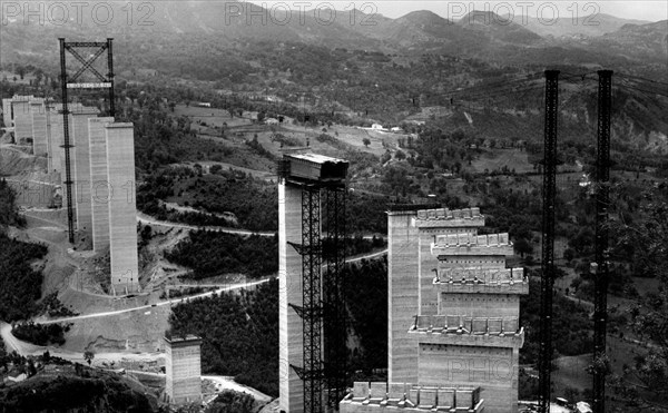 autoroute salerno-reggio, viaduc italia, 1968