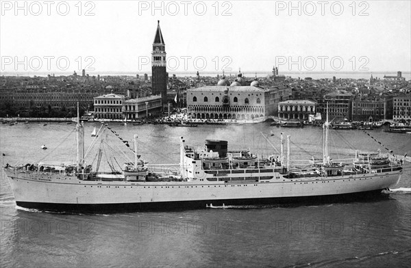 Le passage de Francesco Morosini devant san marco, 1948