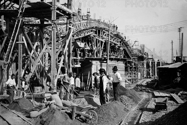 italie, lombardie, castiglione olona, renforcement du pont sur l'olona, 1910 1920