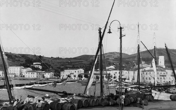 toscane, île d'elbe, vue de porto azzurro, années 1920