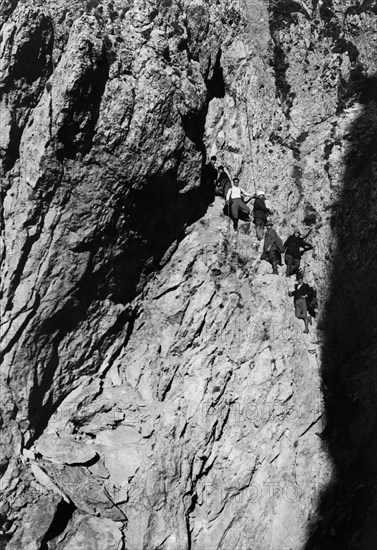 europe, italie, trentino alto adige, explorateurs sur le mont ortles, années 1920