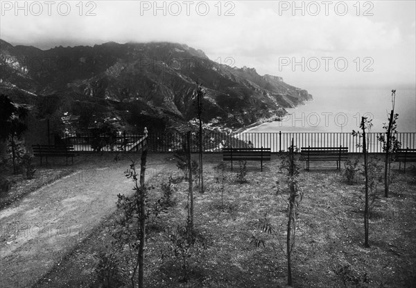 italie, campanie, ravello, terrasse panoramique princesse du piedmont, 1930