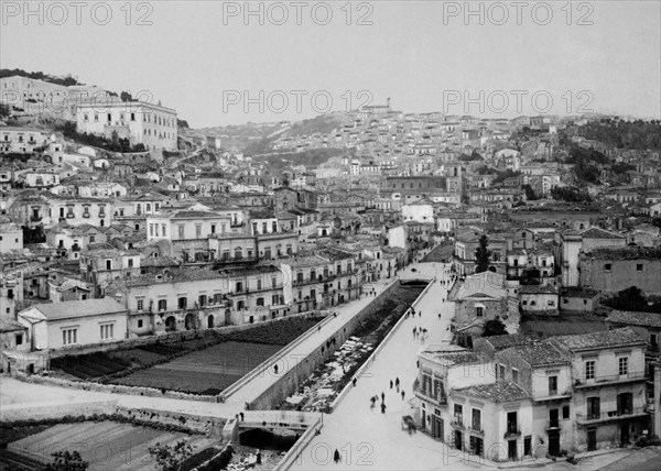 europe, italie, sicile, ragusa, modica, vue de la ville, 1890 1900