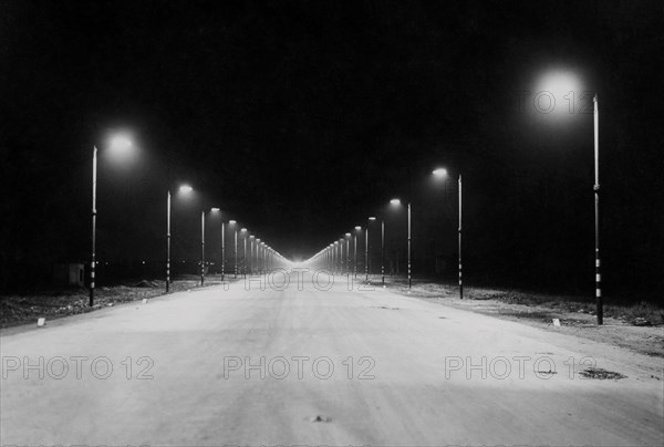 europe, italie, turin, corso giulio cesare la nuit, 1910