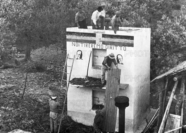 europe, italie, abruzzes, pescara, fermeture avec tôle du toit du silo, 1920 1930