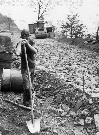 ouvrier, pratomagno, toscane, italie, 1965