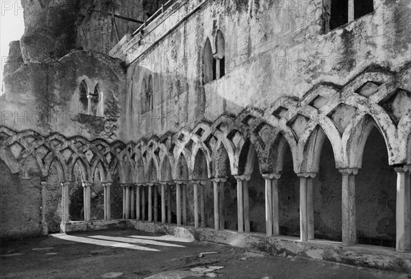 Italy. Campania. Amalfi. cloister of the hotel cappuccini. 1920-30