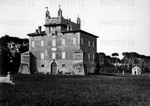 Rome. Villa Chigi. 1920