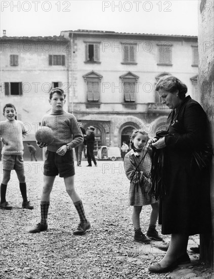 Children. Signa. Tuscany. Italy. 1958