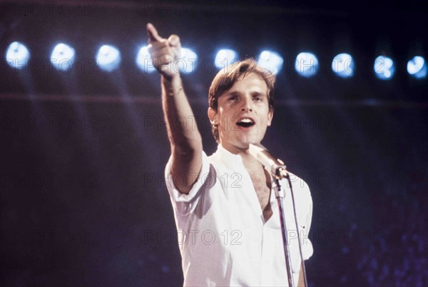 Miguel Bose.