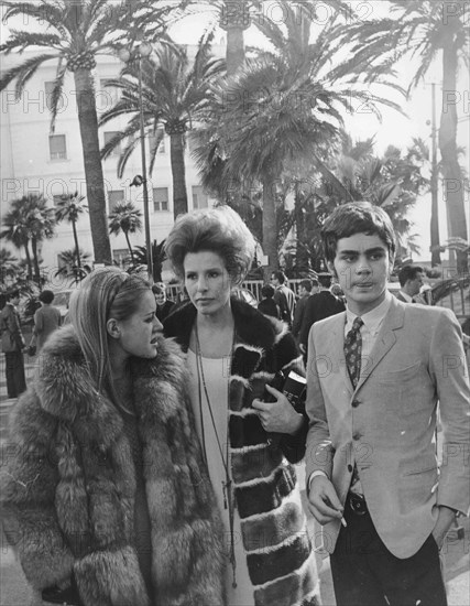 Anna Identici, Ornella Vanoni and Mario Guarnera.