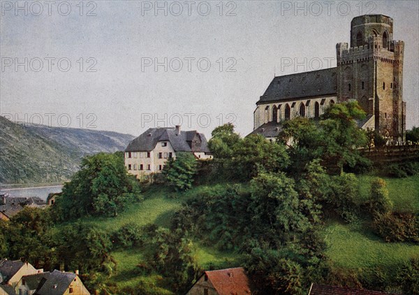 St. Martin's Church in Oberwesel in 1910, Rhineland-Palatinate, photograph, digitally restored reproduction of an original artwork from the early 20th century, exact original date not known.