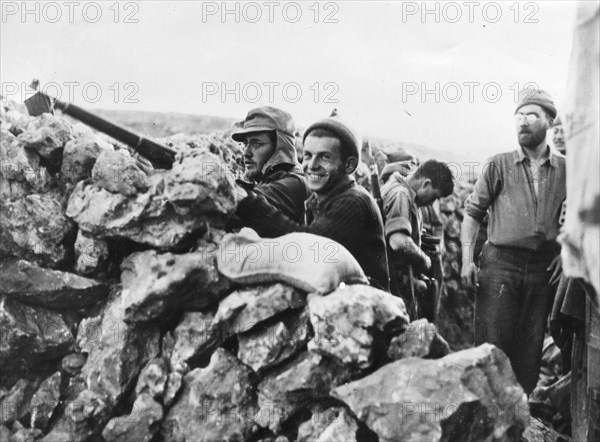 Haganah men ready for battle