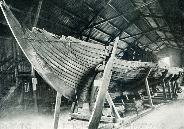 The Gokstad ship was built around 890 AD, at the height of the Viking period. It was a fast and flexible ship that was suitable for voyages on the high seas. A large burial mound called 'the king's mound' was situated at the farm of Gokstad in Sandefjord municipality of Norway. In autumn 1879 the two teenage sons on the farm were bored and started to dig into the mound. A ship was said to lie in the burial mound, and it was this that the boys found. .