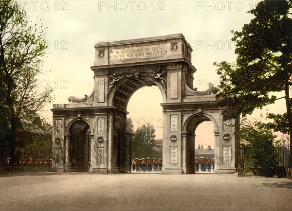 The Memorial Arch.