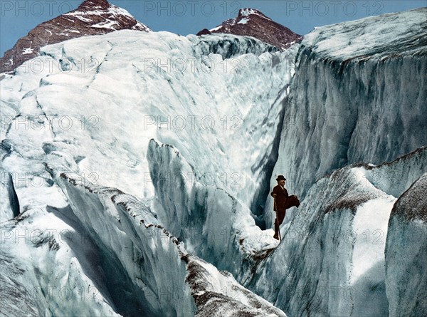 Crevasse formation in The Illecillewaet Glacier.