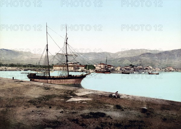 The harbor of Calanate.