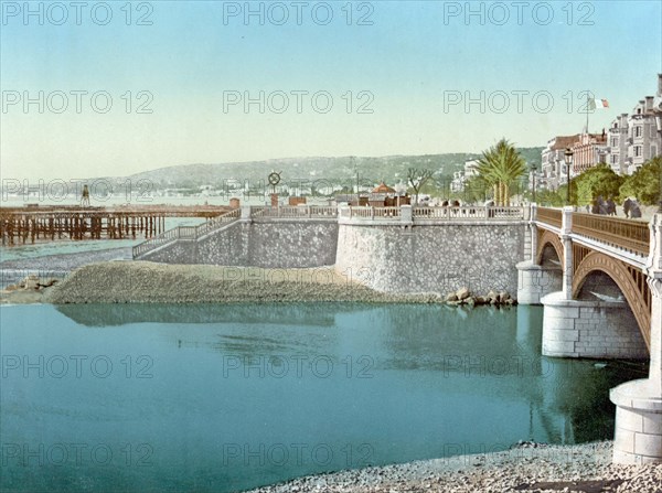 Pont Napoleon.