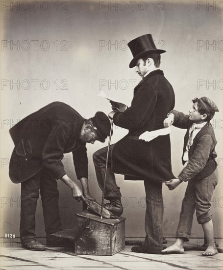 Pickpocket at work, While a shoeshine boy distracts the victim, a boy steals the wallet, 1850, Naples, Italy, Historic, digitally restored reproduction from a 19th century original..