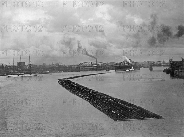 Logging Rafts In Oregon