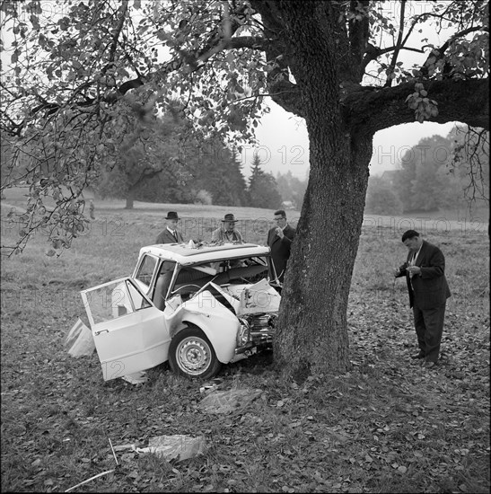 Hugo Koblets fatal car accident 1964: Alfa Romeo wreck.