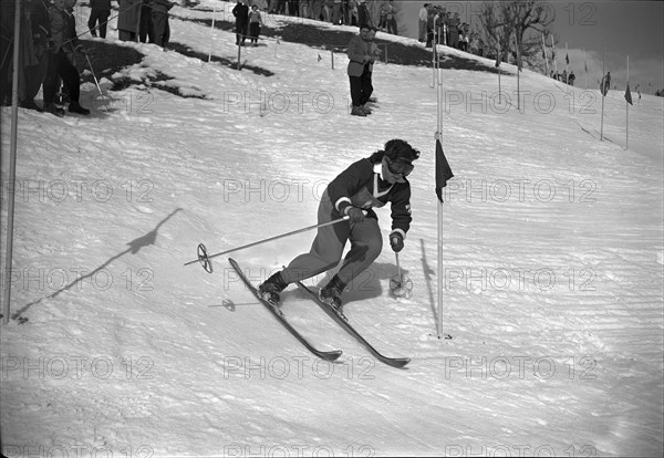 Skier Irene Molitor, 1950.