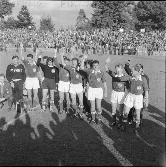 Football WC 1954, match for 3rd place: Austria - Uruguay; team Austria.