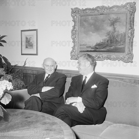 Torsten Nilsson, Foreign Minister of Sweden, with member of Federal Council Friedrich Traugott Wahlen.